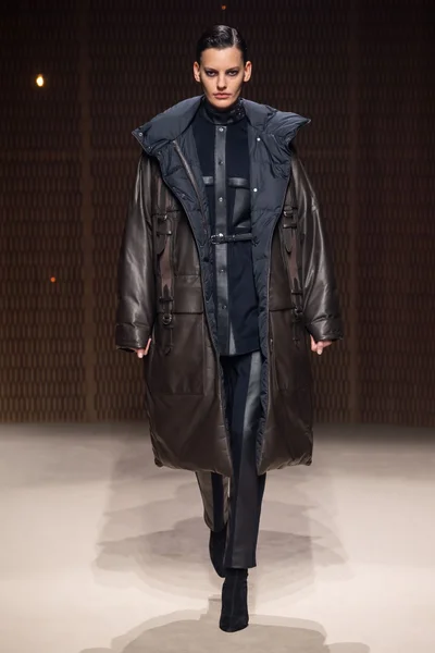 Look 46